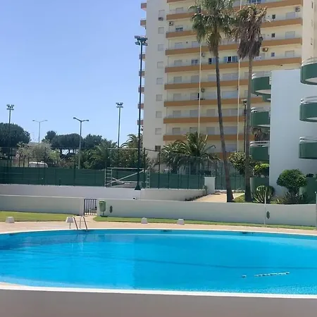 Sunsetview Apartment *